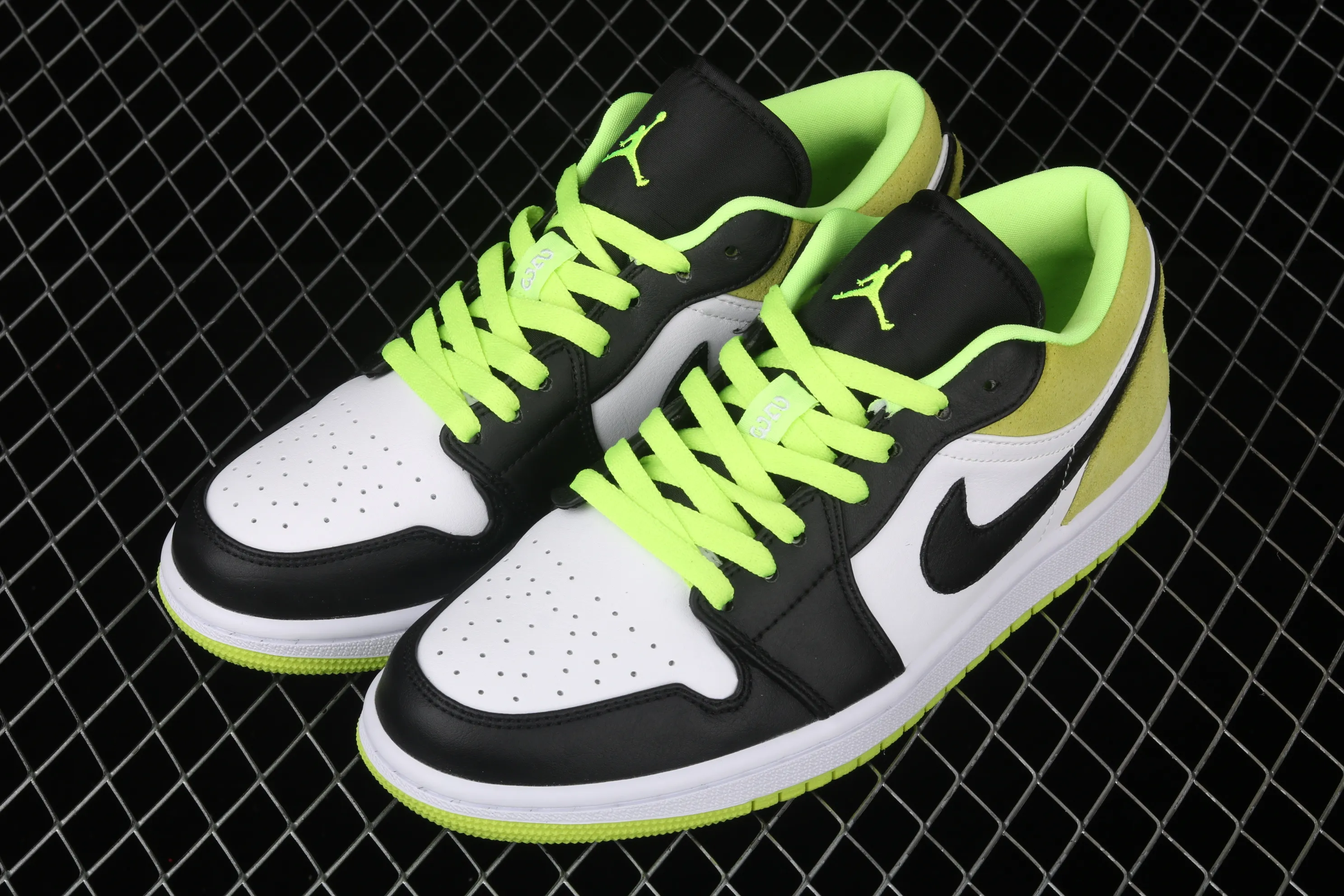 All categories Air Jordan Jordan series basketball shoes Air Jordan 1 Low Air Jordan 1 Low AJ1 Joe 1 low fluorescent green black toe CK3022-003